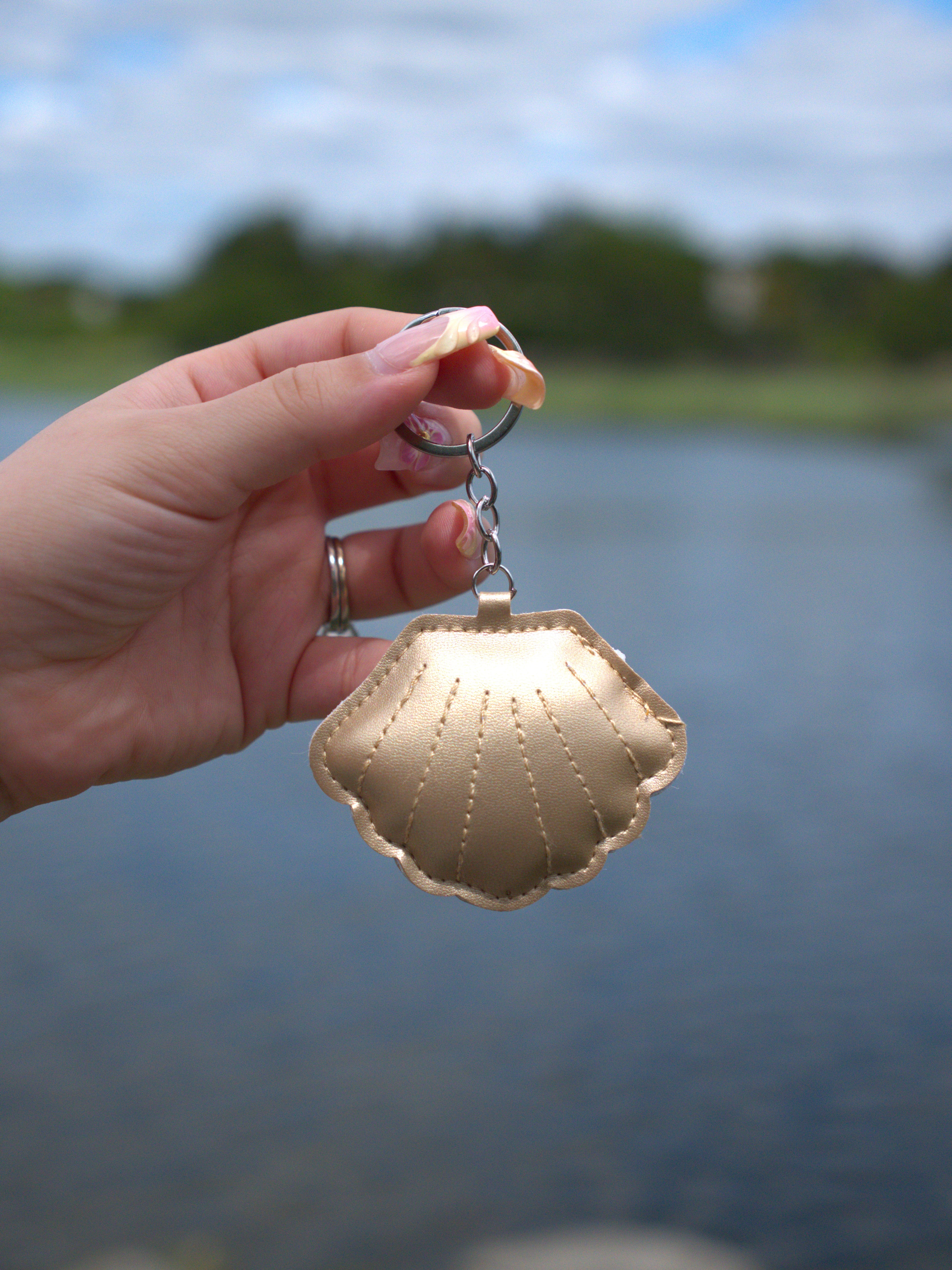 Gold Seashell Keychain